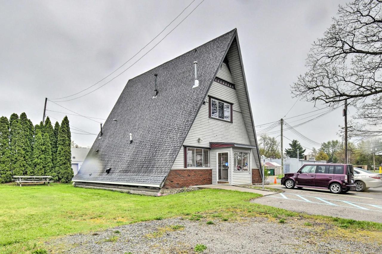 Bright And Cozy A-Frame Studio Steps To River! Algonac Exterior photo